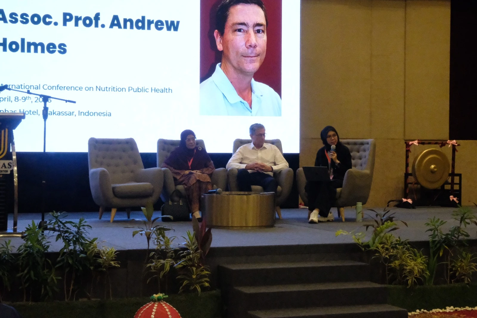 Sinergi lintas negara dalam gelaran The 3rd International Conference on Nutrition and Public Health (ICNPH 3) di Makassar, di mana para pakar dunia berkumpul untuk merumuskan solusi atas tantangan gizi global, 8 April 2026. (Dok.Pribadi).